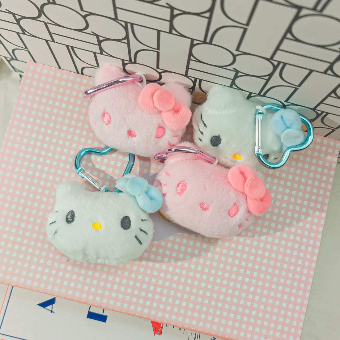 Hello KT Heart Lock Buckle Pendant