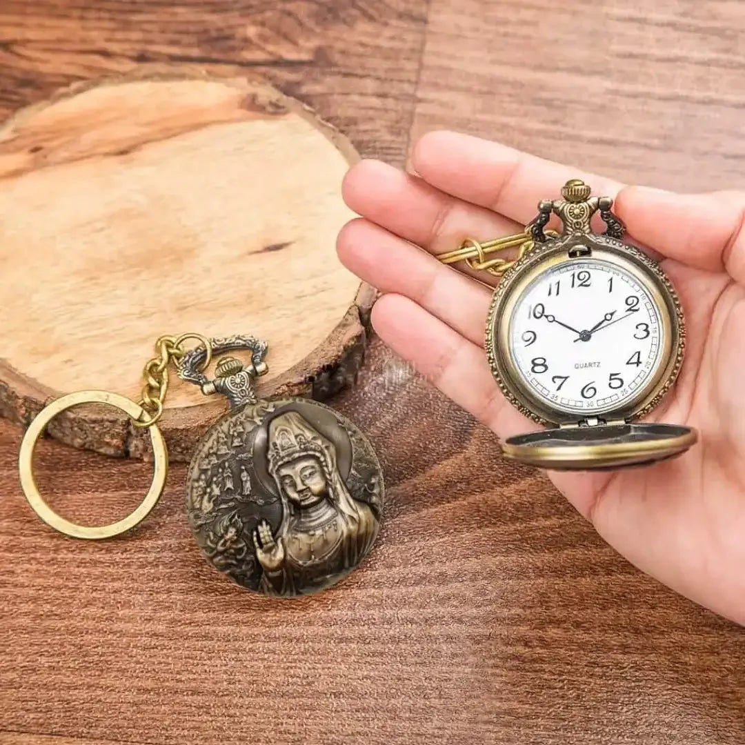 Classic Elegance Pocket Watch Keychain