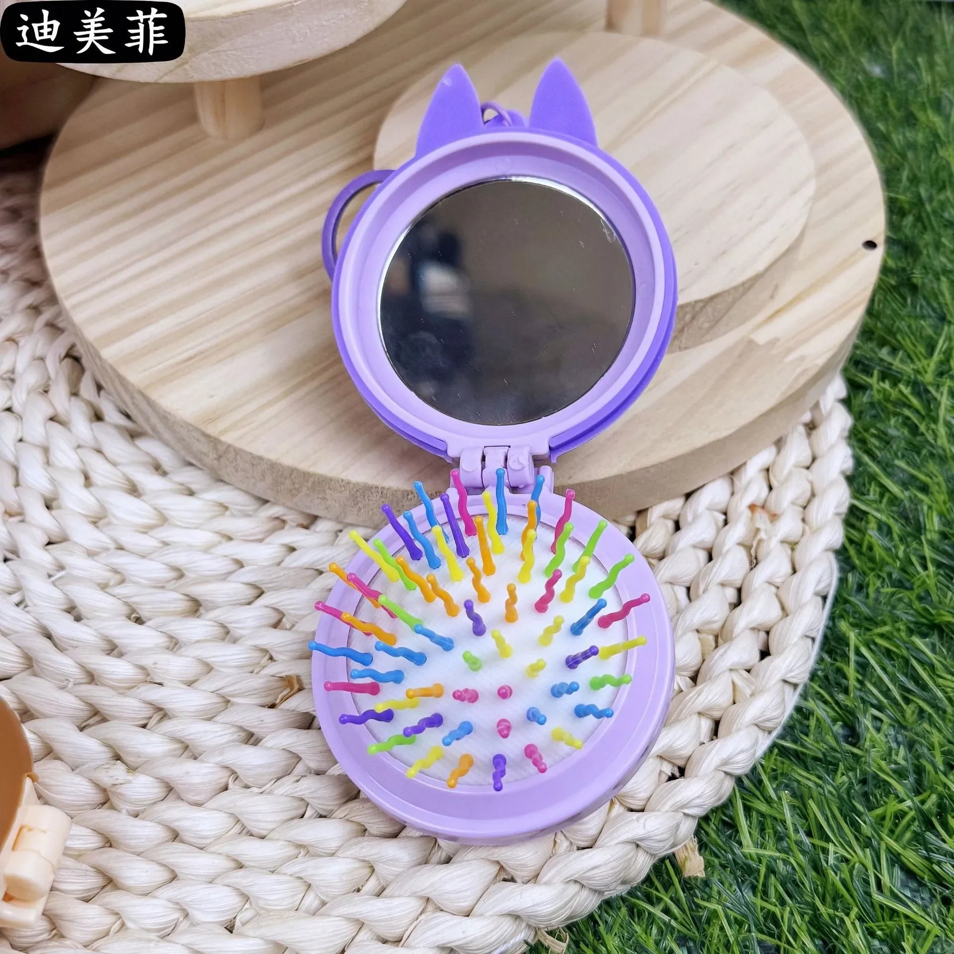 Labubu Mischief Comb & Mirror Keychain