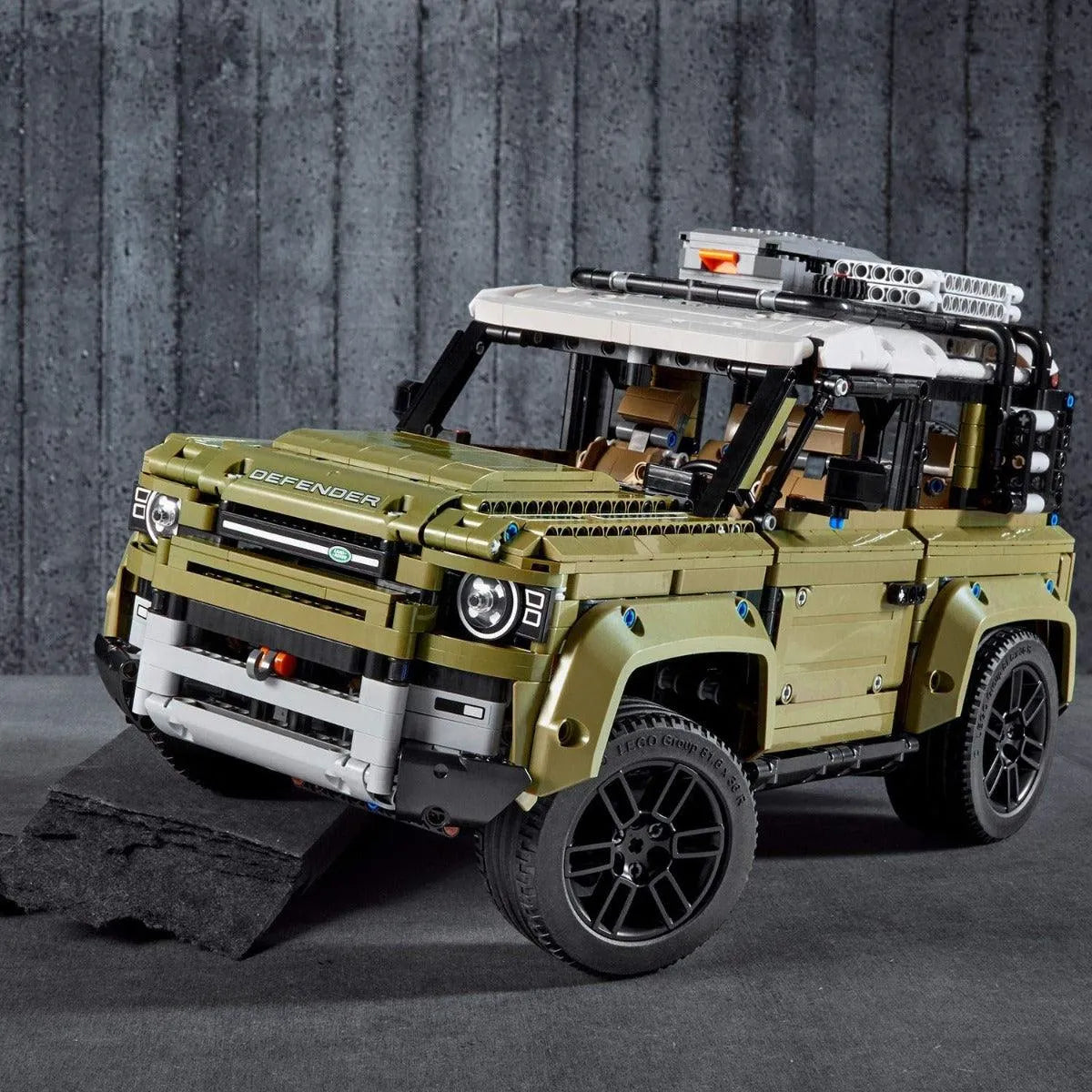 Landrover Defender Building Block Set (2573 Pcs)