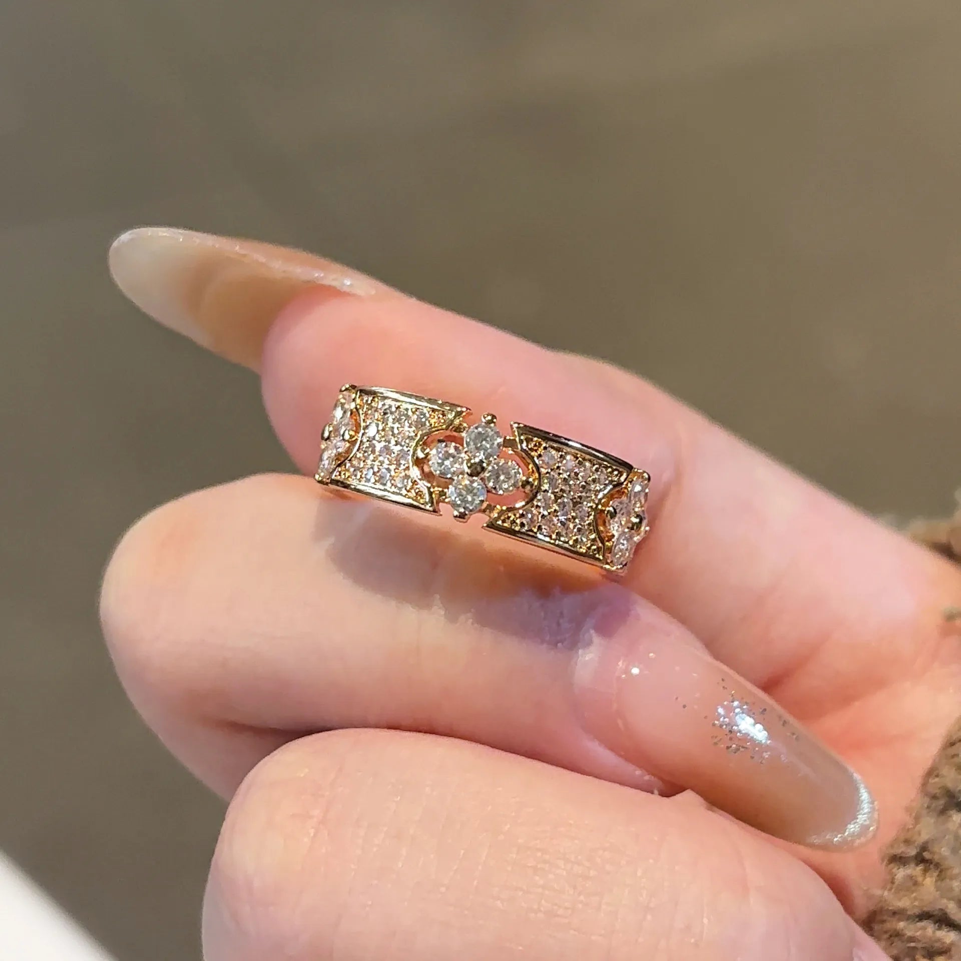 Diamond Canopy Starry Four-Leaf Clover Ring