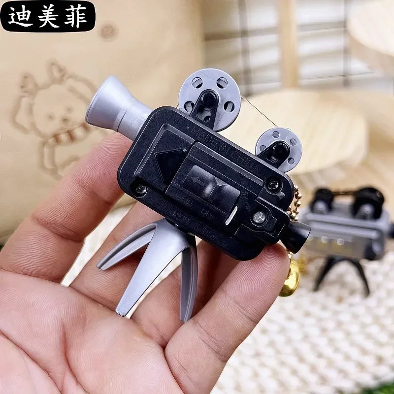 Mini Camera Projector Key Chain Retro Movie Camera Projector Keychain