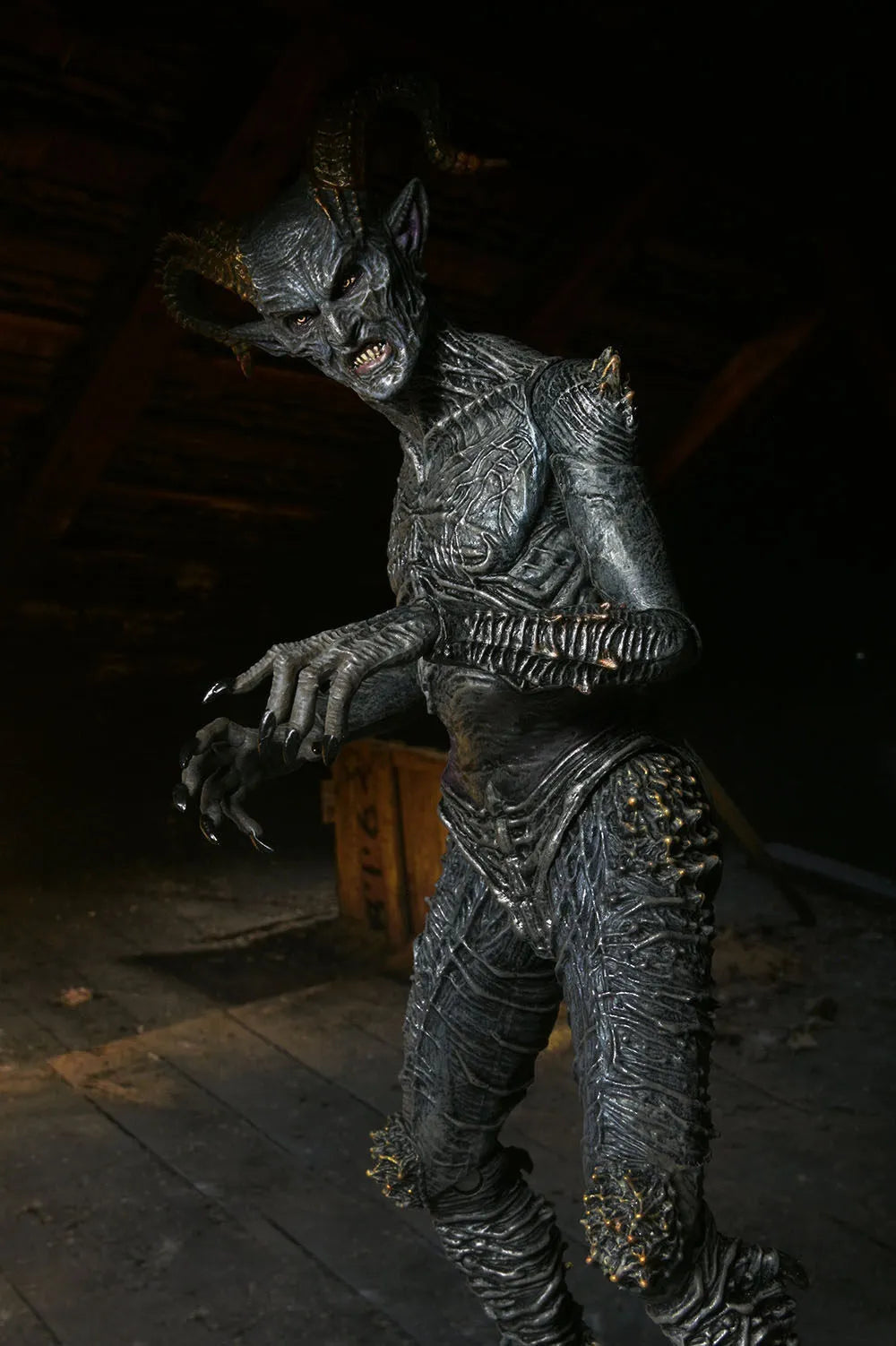 NECA The Conjuring Universe Valak Malthus Demon Figure (18 cm)