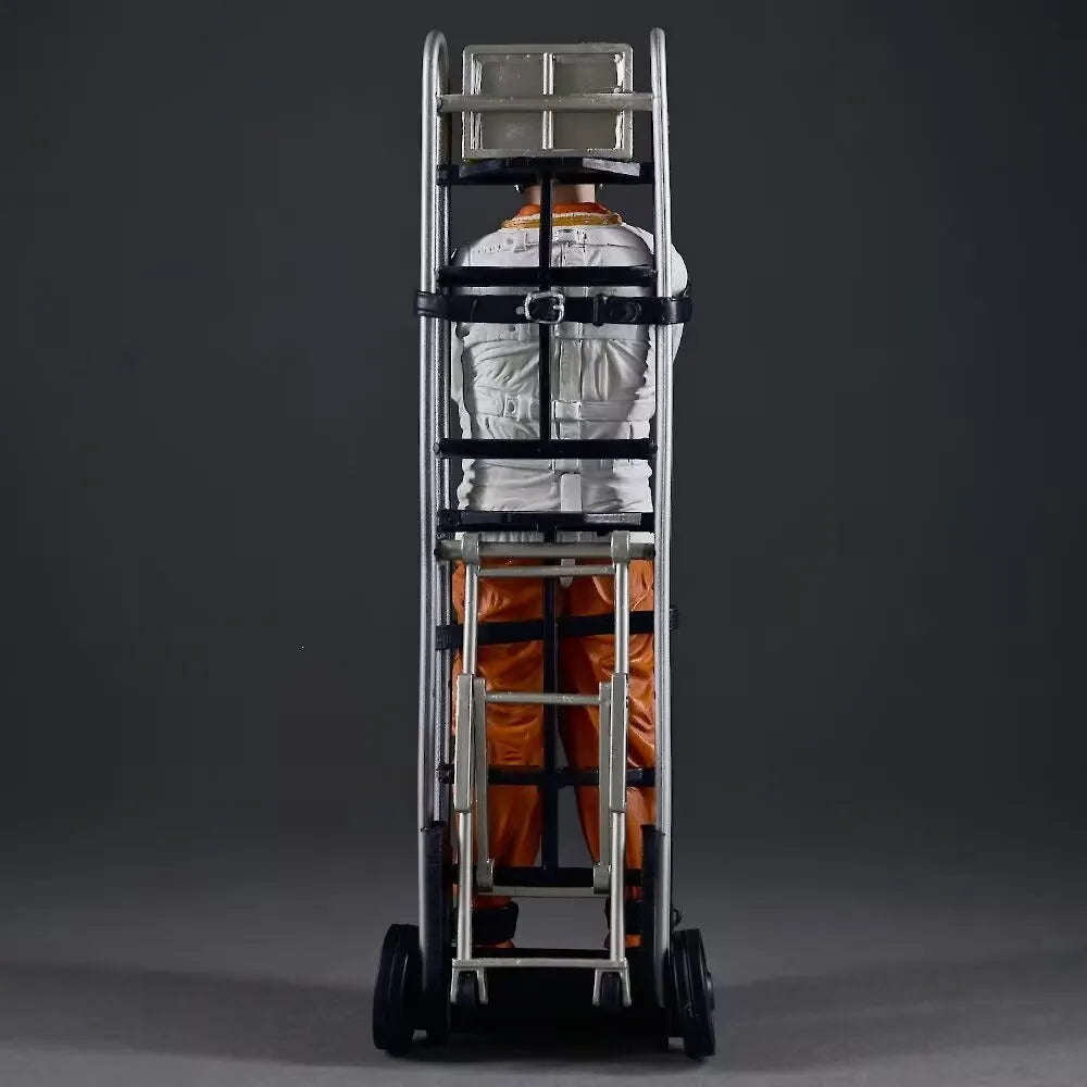 NECA Hannibal Prison Transport Deluxe Figurine (20 cm)
