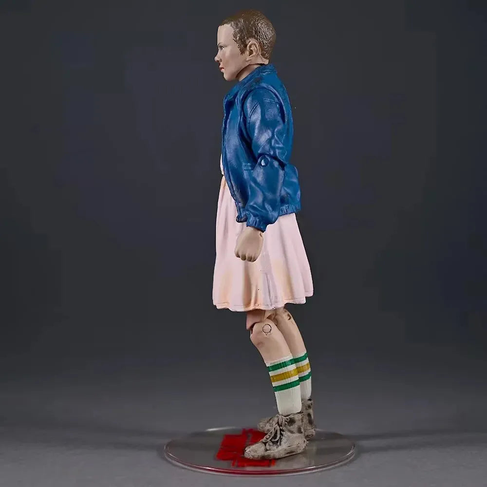 Stranger Things Eleven Retro Articulated Figurine (15 cm)