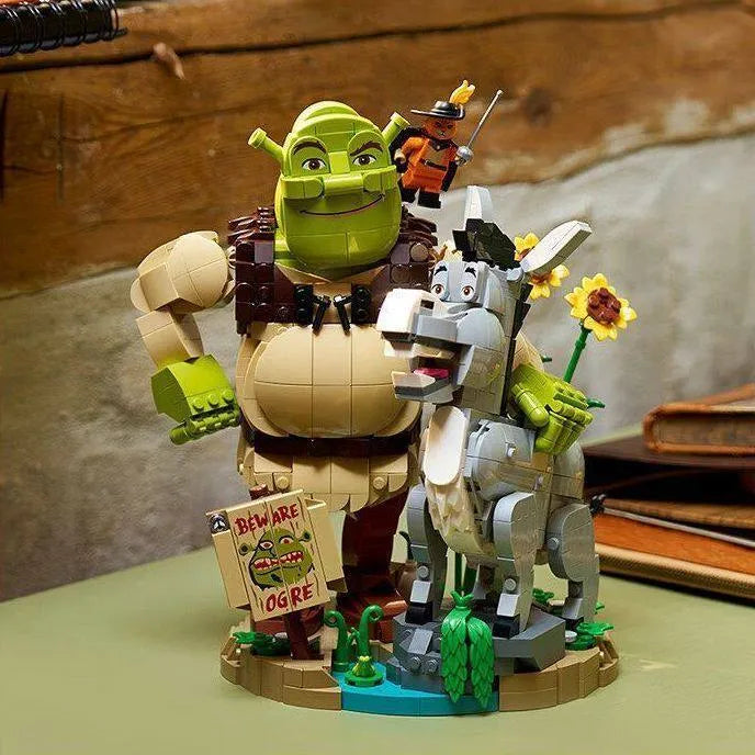 Shrek Swamp Trio Building Blocks (1403 Pcs)