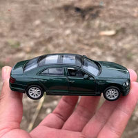 Bentley Flying Spur 1:47 Die-Cast Luxury Car