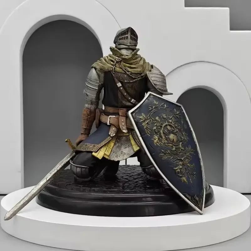 Dark Souls Oscar Knight Figurine (15 cm)