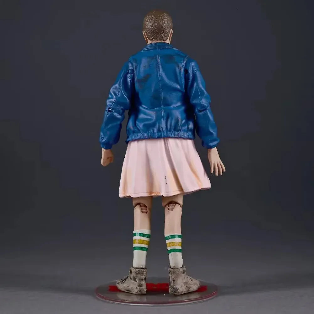 Stranger Things Eleven Retro Articulated Figurine (15 cm)