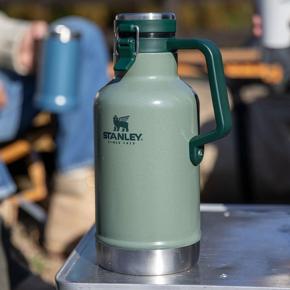 Stanley Classic Easy-Pour Growler (64 oz)
