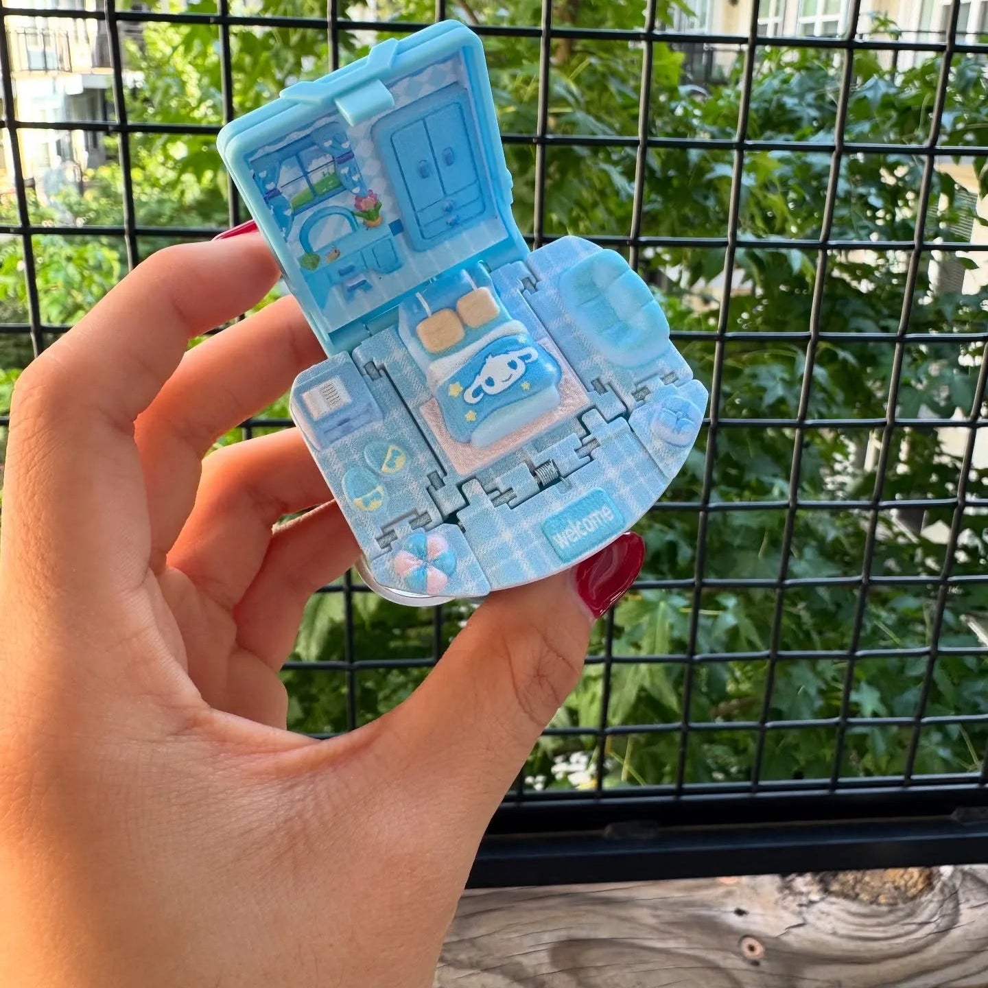 Sanliou Doll House Folding Keychain