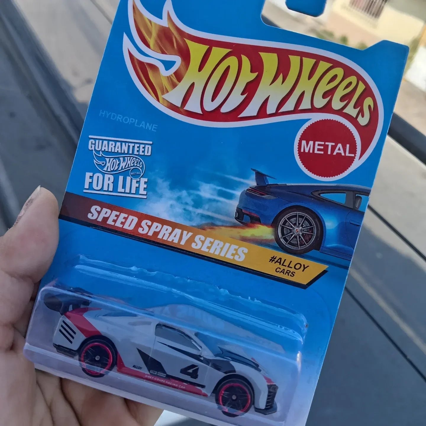 Hot Wheelz Speed Spray Die-cast Cars