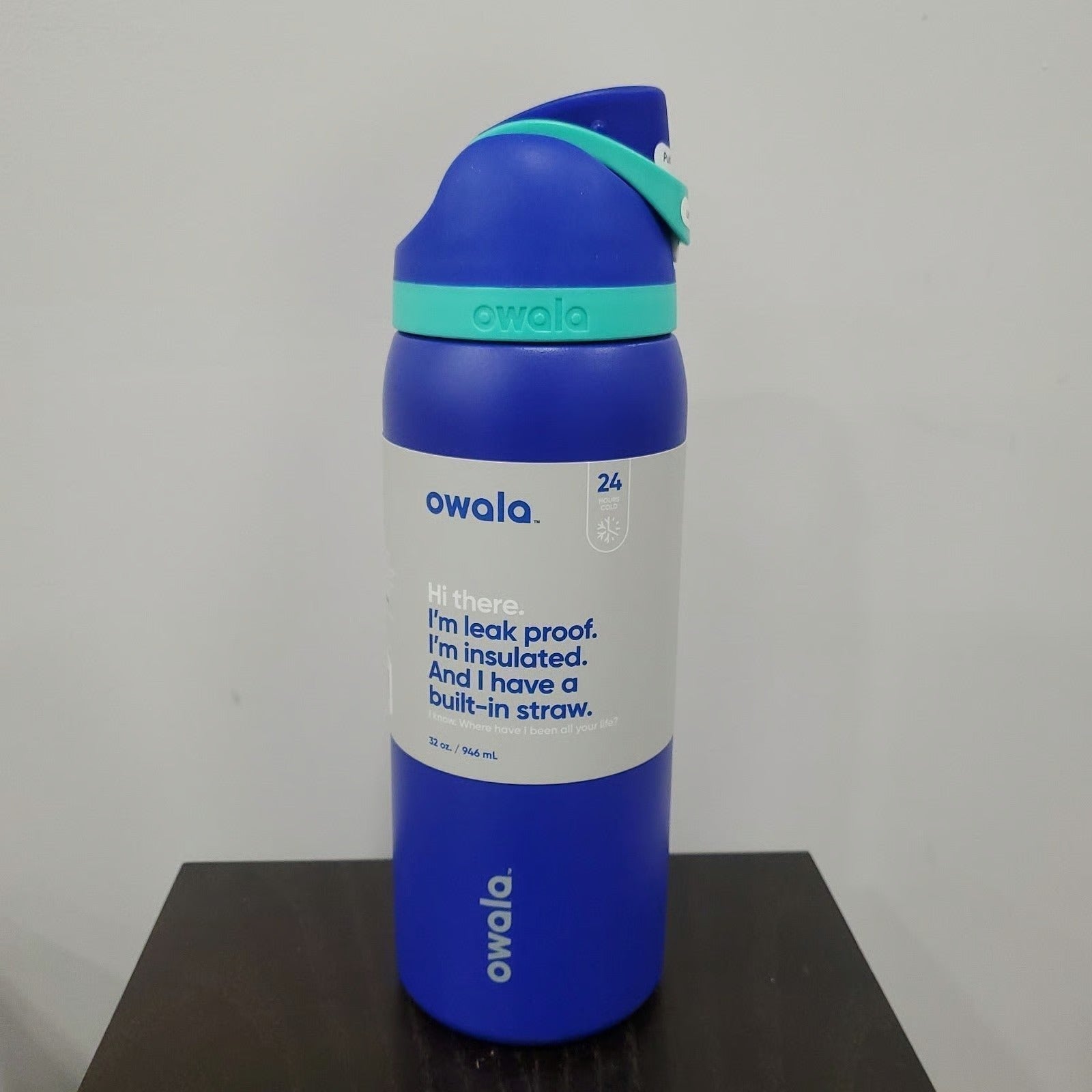 Owala FreeSip Insulated Water Bottle (24 oz/ 32 oz)