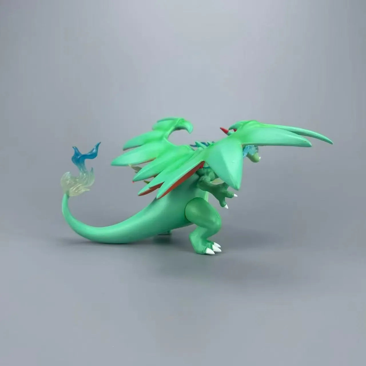 Mega Charizard X Emerald Ver. Figure (13 cm)