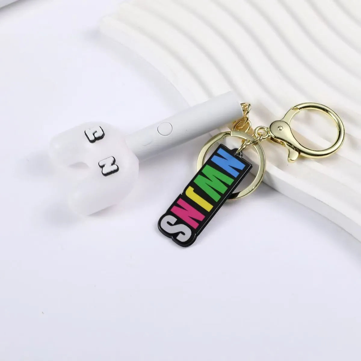 NewJeans Binky Bong Mini Lightstick Keychain