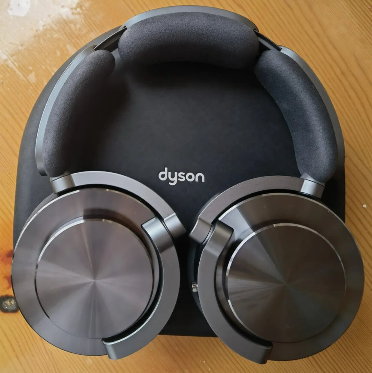 DAI-SUHN On-Track Noise Cancelling Bluetooth Headphones