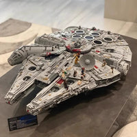Millenium Falcon Star Wars Building Block Set