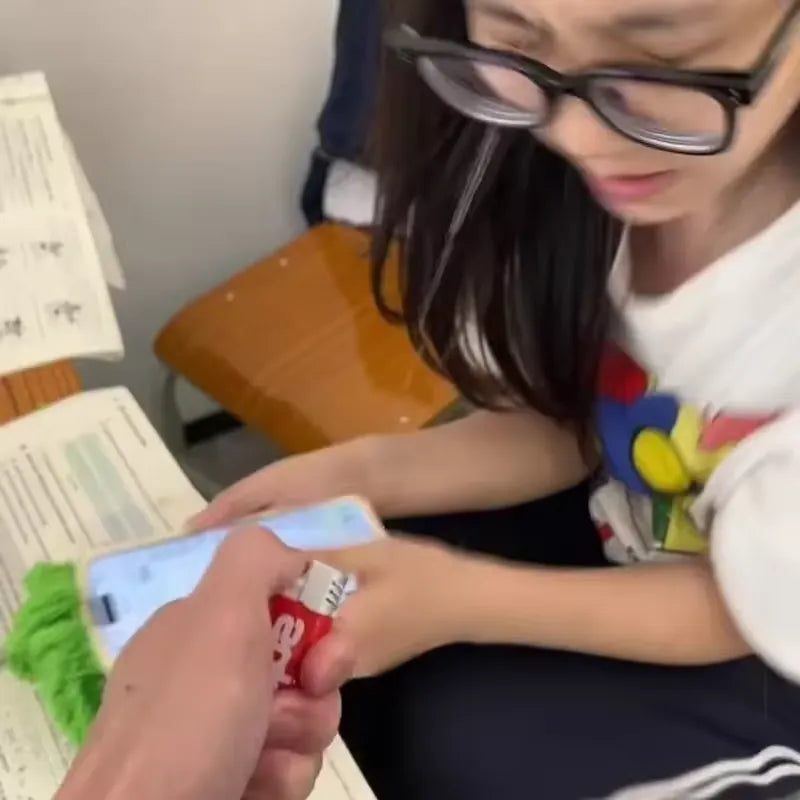 Suplome Water Gun Lighter Prank Toy