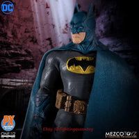 Mezco Supreme Knight Batman Premium Figure (17 cm)