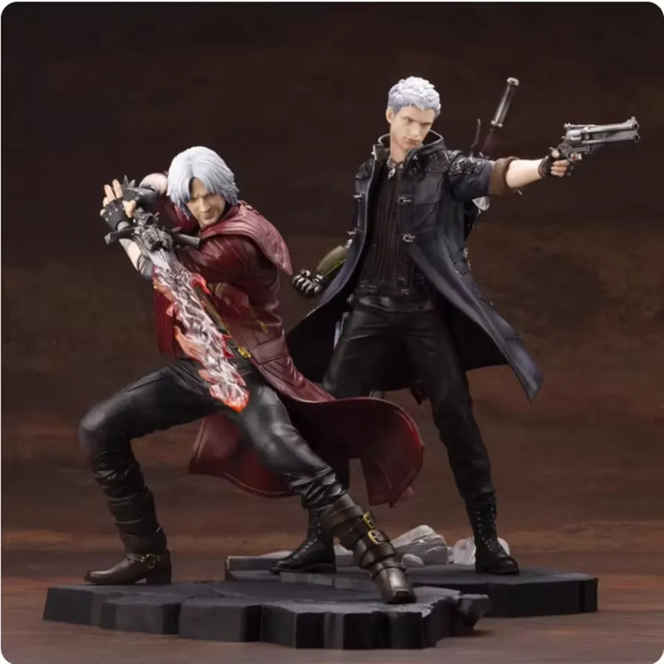 Dante & Nero Devil May Cry Statues