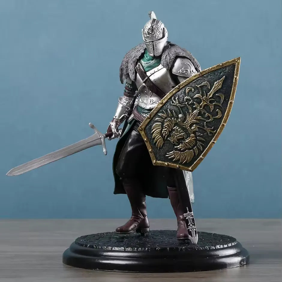 Dark Souls Faraam Knight Armor & Shield Figurine (17 cm)