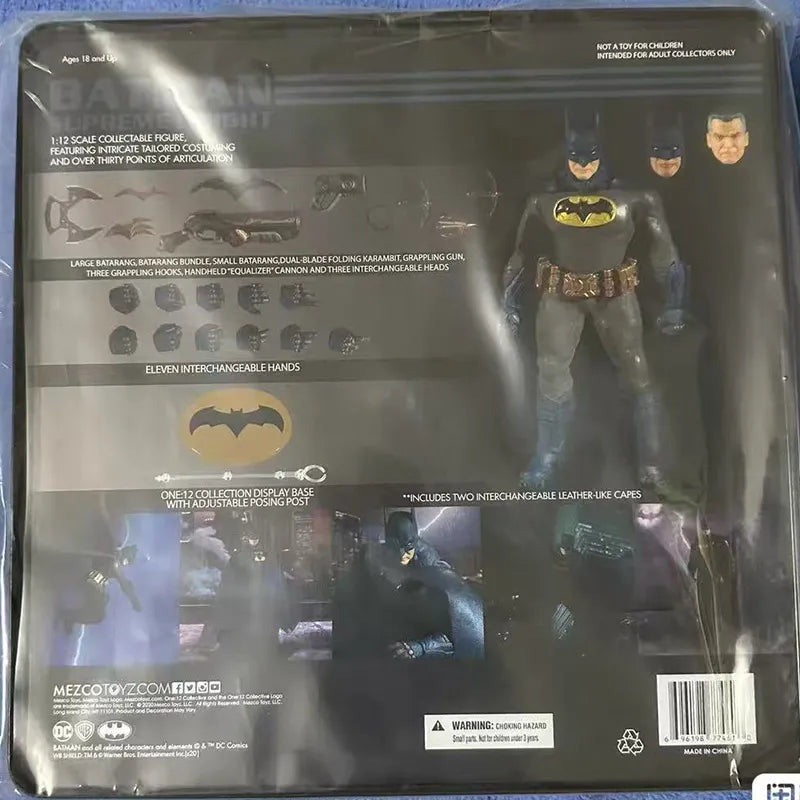 Mezco Supreme Knight Batman Premium Figure (17 cm)