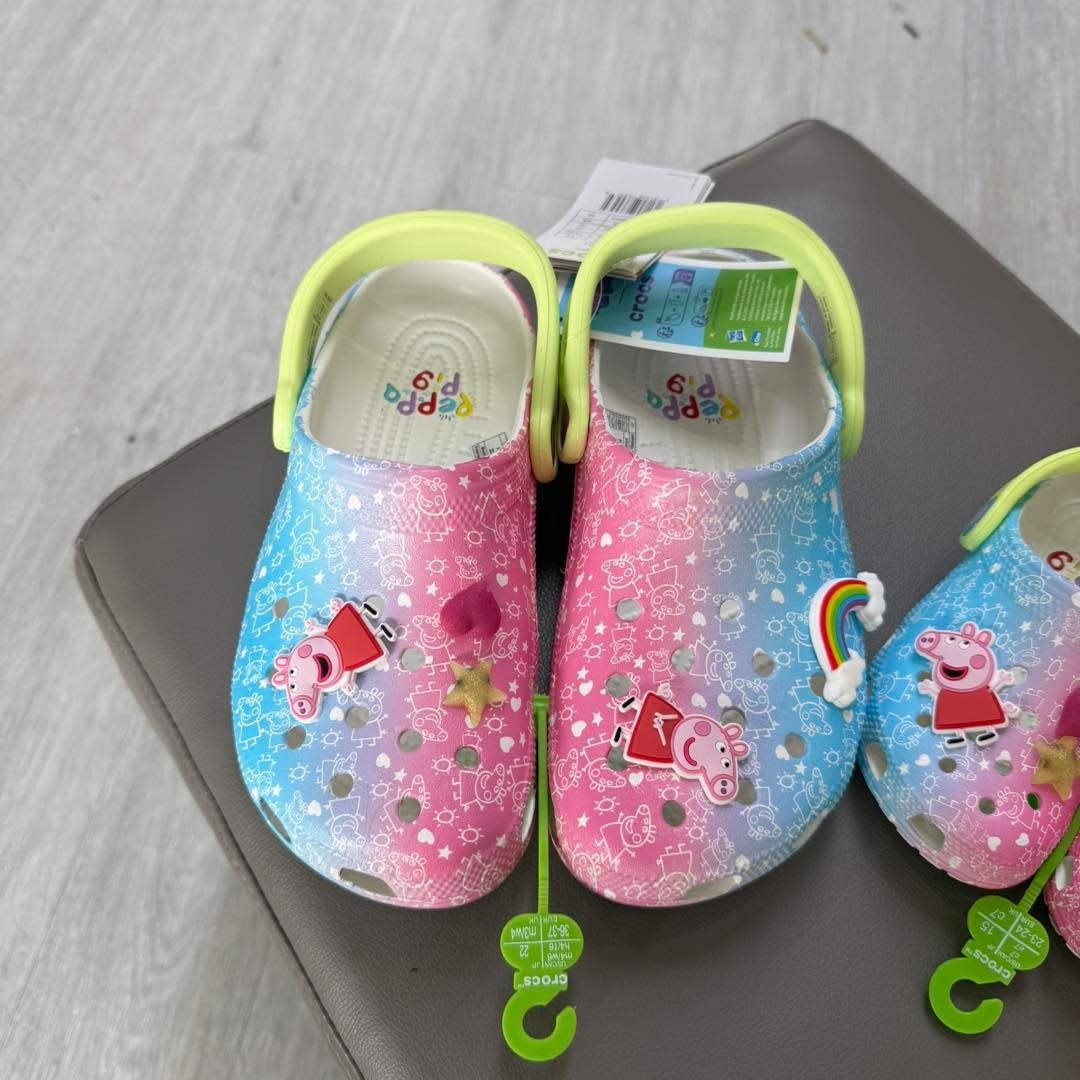 Peppa Pig Graffiti Clogs