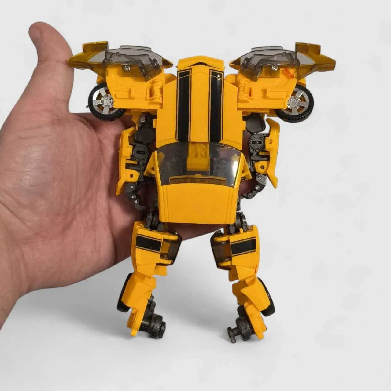 BAIWEI TW-1025B Bumblebee Figure (16 cm)