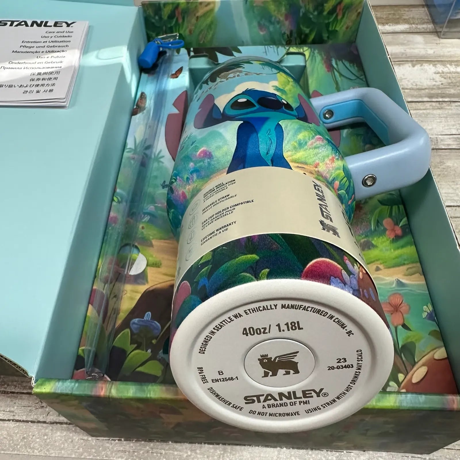 Stanley Stitch Hawaii Glow Quencher (40 oz)