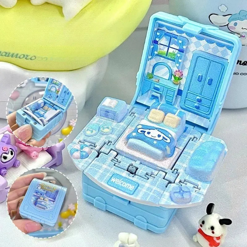 Sanliou Doll House Folding Keychain