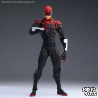 Mess Toys Ultimate Spiderman Figurine (16 cm)