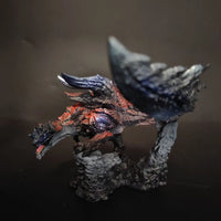 Monster Hunter Dinovalde Scorching Blade Figurine