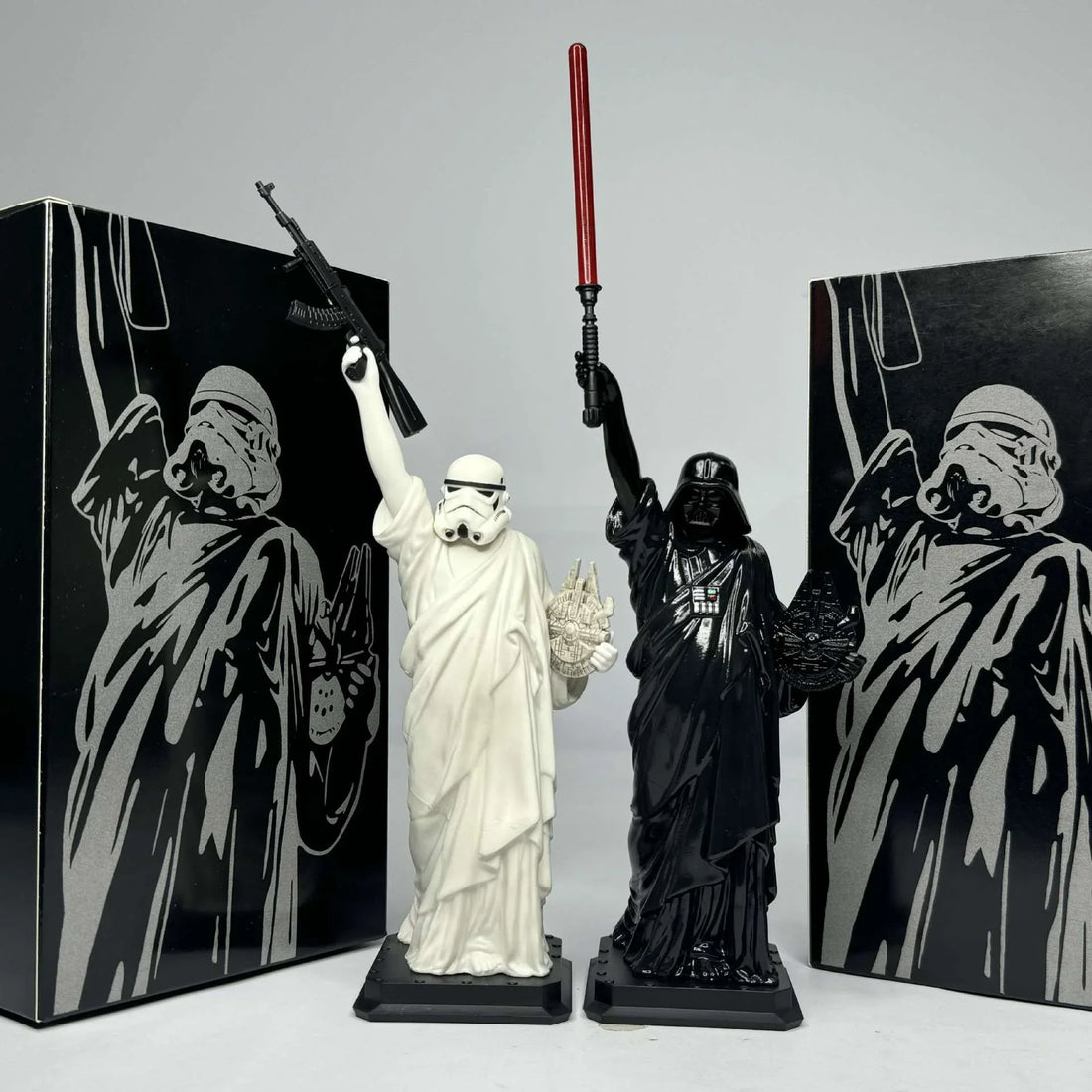Star Wars Liberty Weapons Figure (27 cm)