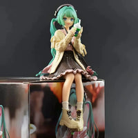 Hatsune Miku Autumn Knitwear Ver. Figure (18 cm)