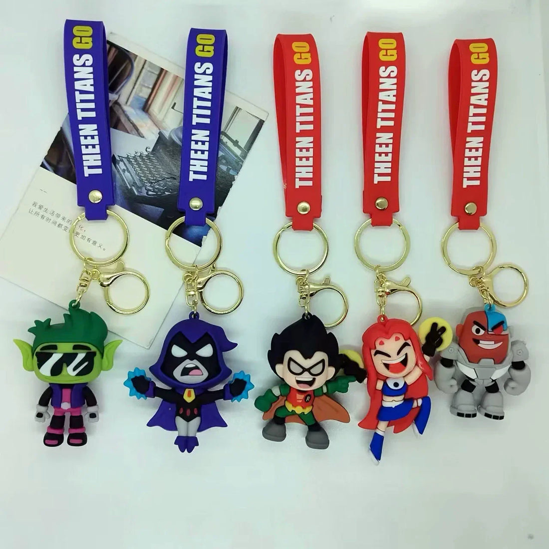 Teen Titans Elite Justice Keychain