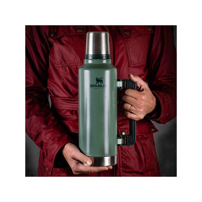 Stanley Classic Legendary Steel Thermos (1900 ml)