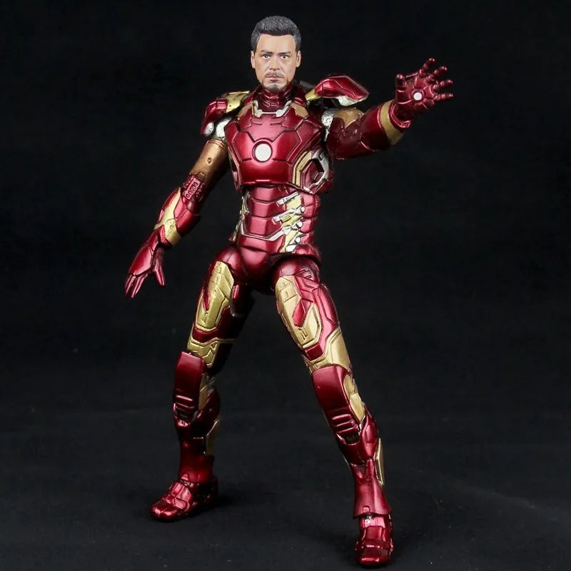 MRVL Select Iron Man MK 43 Figure (18 cm)