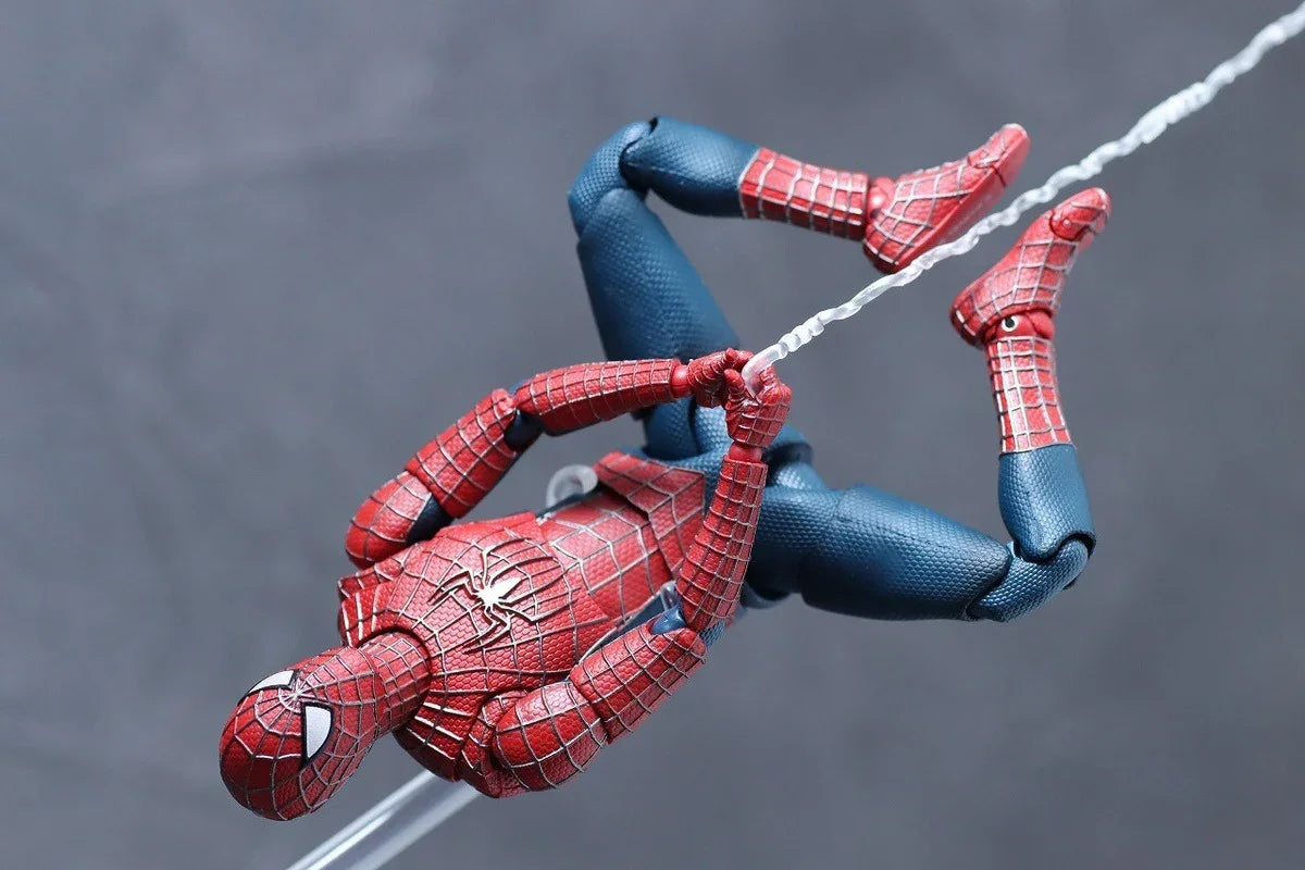 Spiderman Friendly Neighbourhood Version Figure (15 cm)