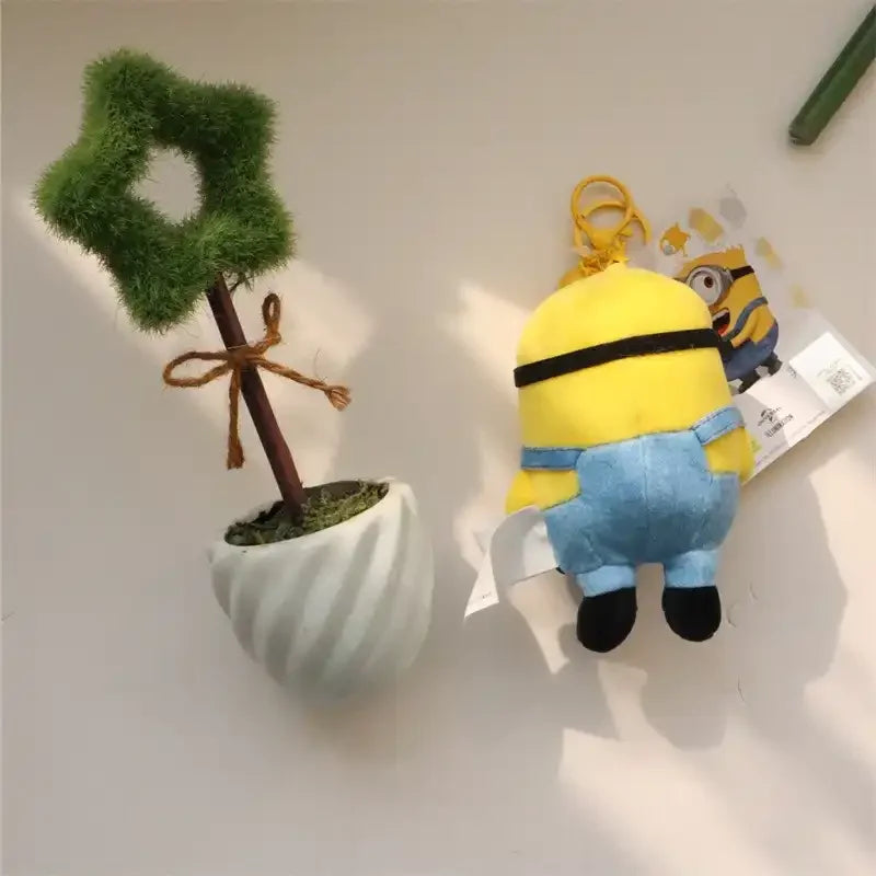 Minniun Goggle Eyed Plush Keychain