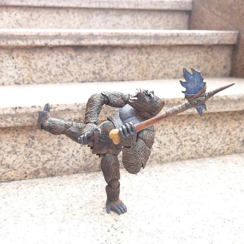 NECA King Kong with Axe Figure (20 cm)