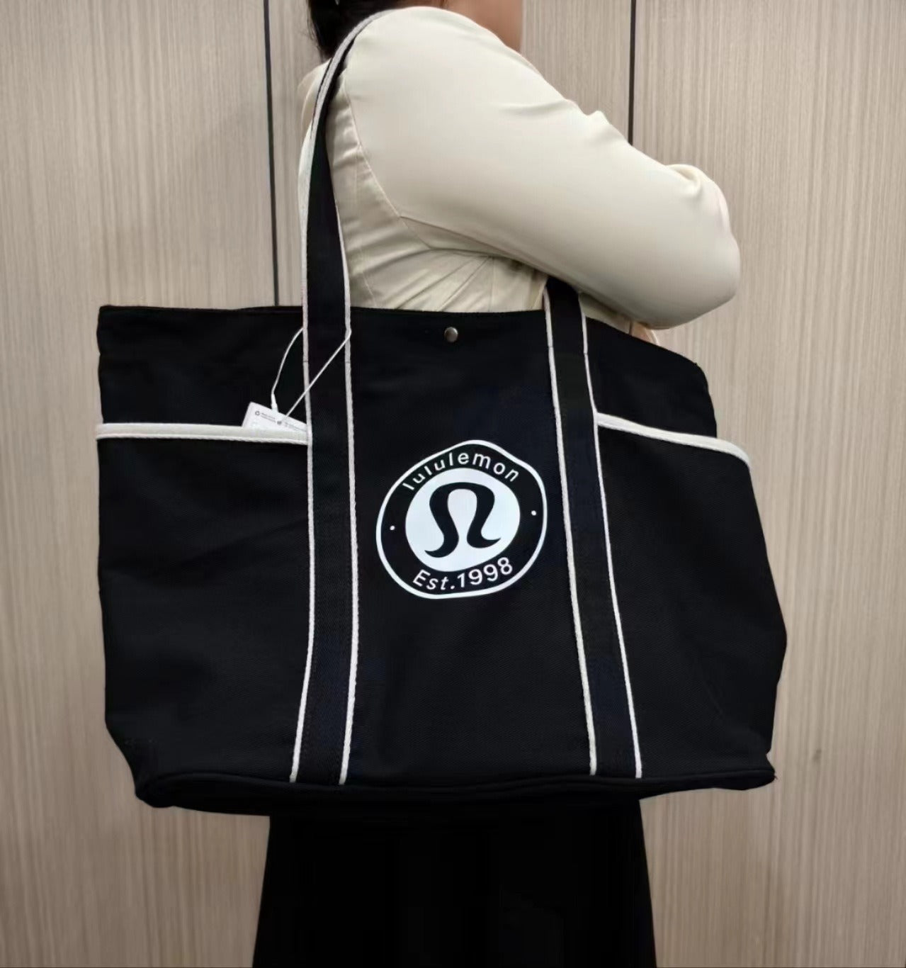 Lulu 20L Chic Canvas Tote Bag