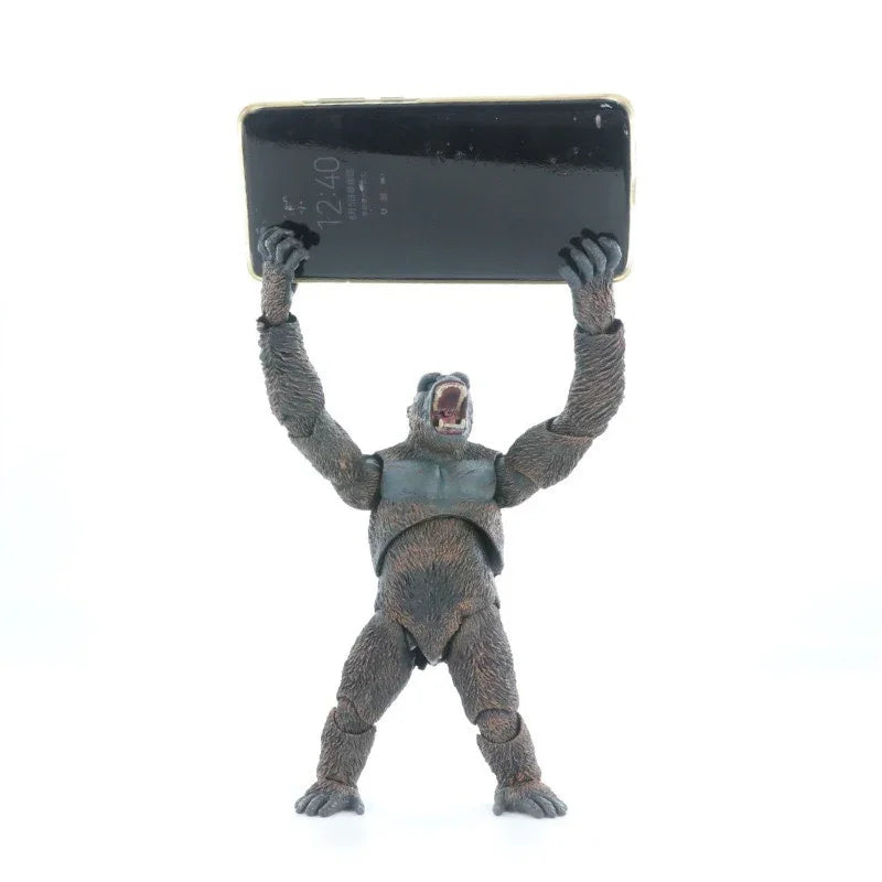 NECA King Kong with Axe Figure (20 cm)
