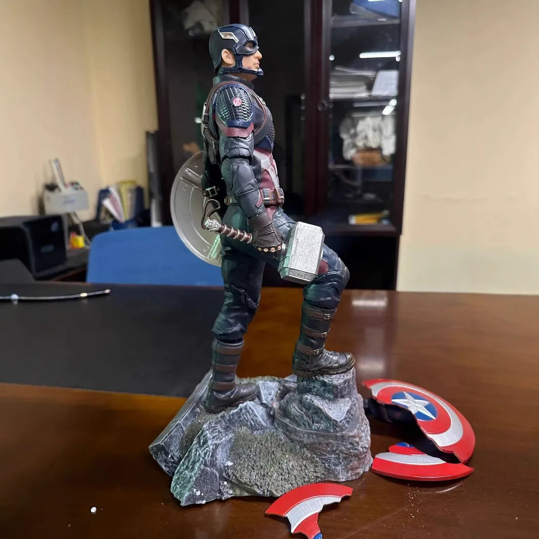 Captain America Endgame Deluxe Figurine (40 cm)