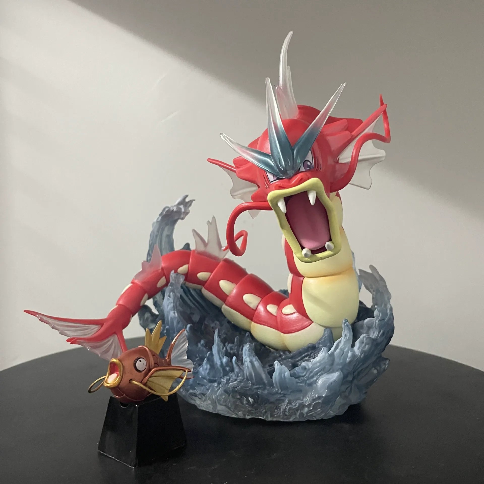 Gyarados and Magikarp Evolution Set (20 cm)