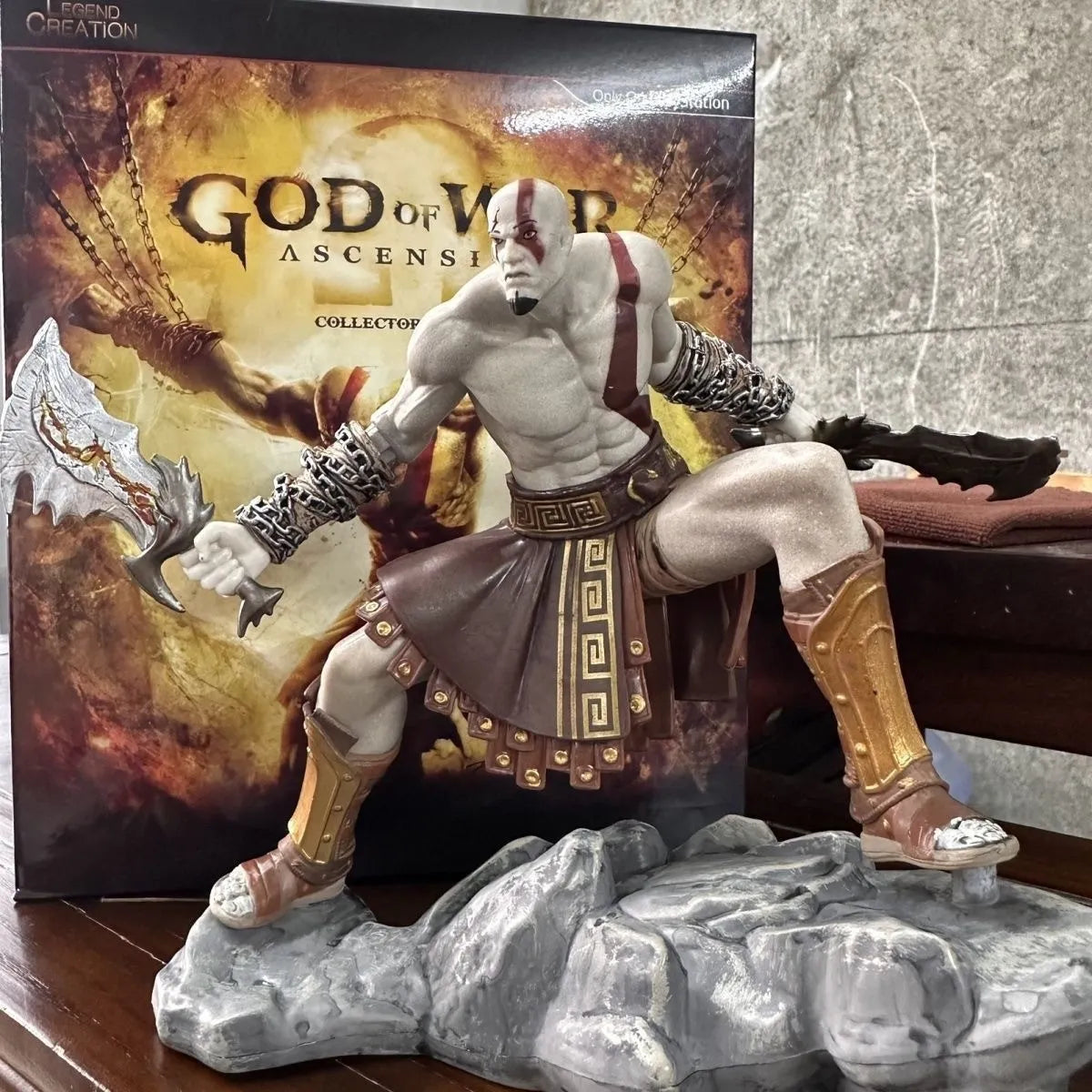God of War Kratos with Blades of Chaos Figure (18 cm)