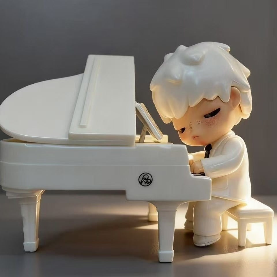 Hirono The Pianist Designer Figure (6 cm)