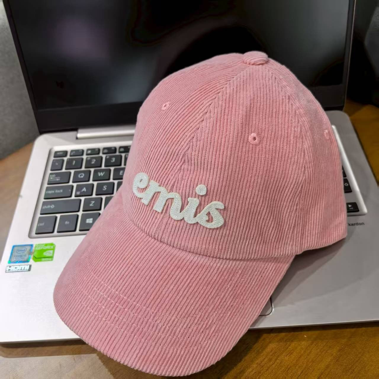 Emis Signature Corduroy Cap