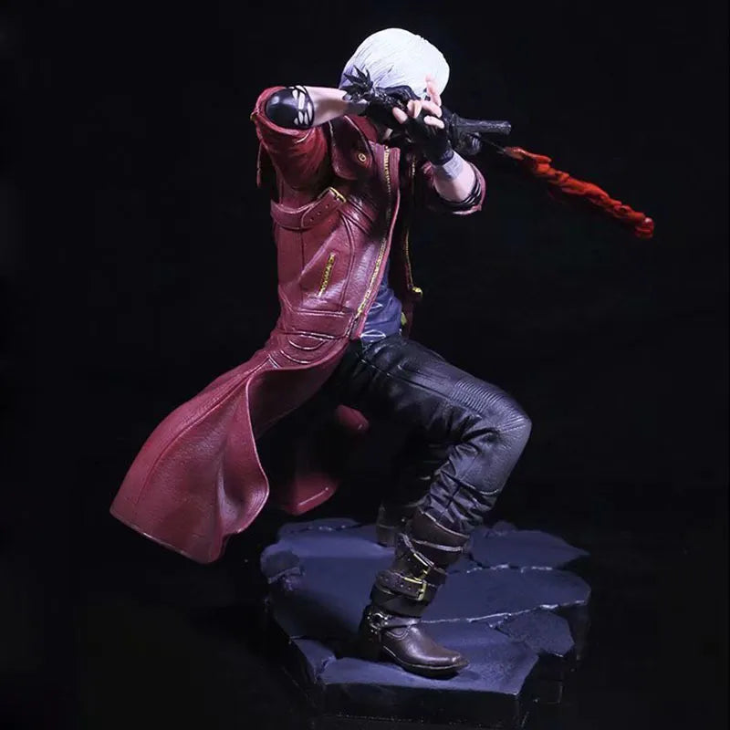 Dante & Nero Devil May Cry Statues