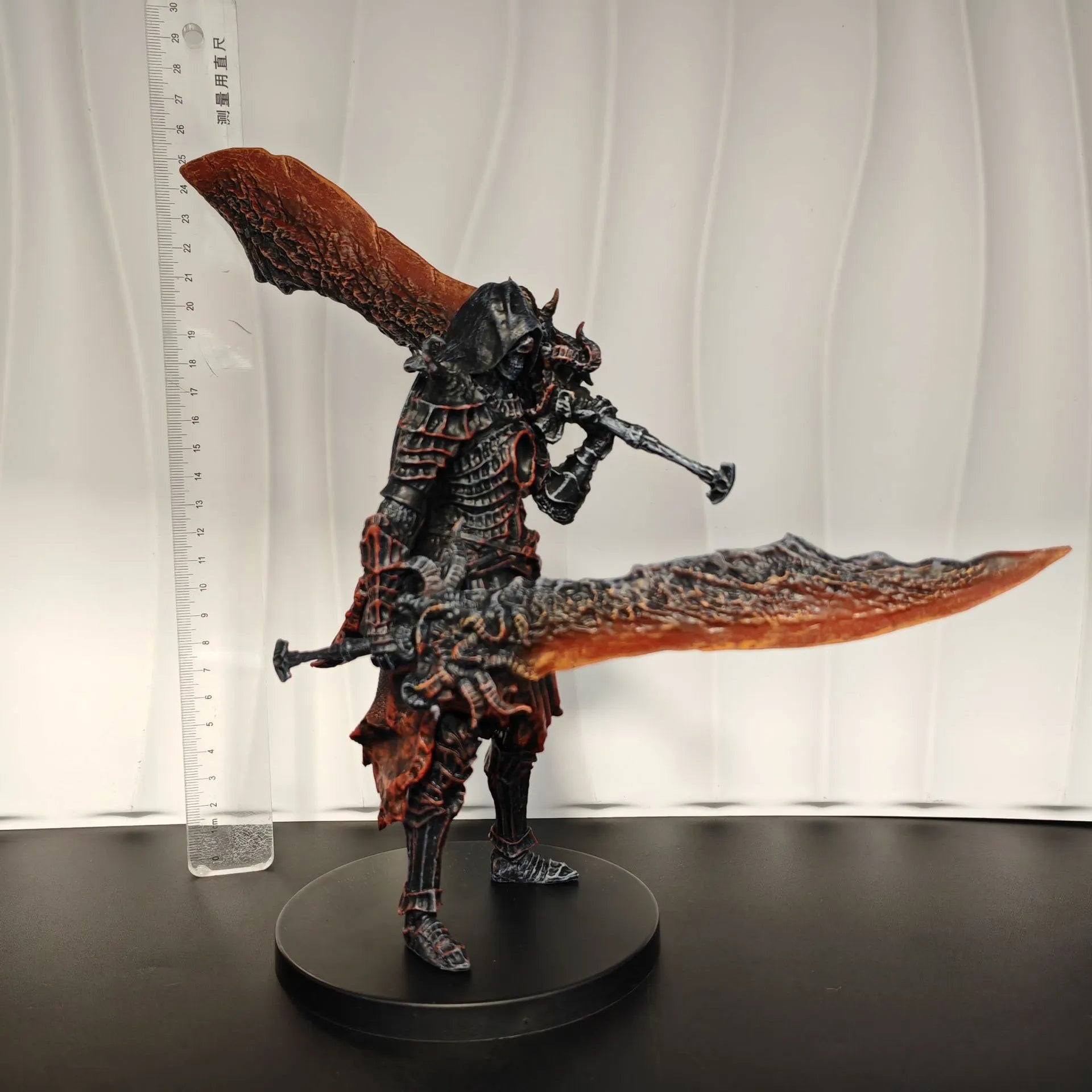 Dark Souls Slave Knight Gael Greatsword Figure (21 cm)