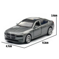 BMW i7 1:47 Die-Cast Luxury Car